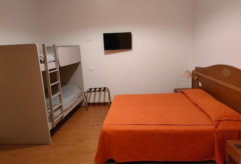 הוסטל Alloggio Al Ponte