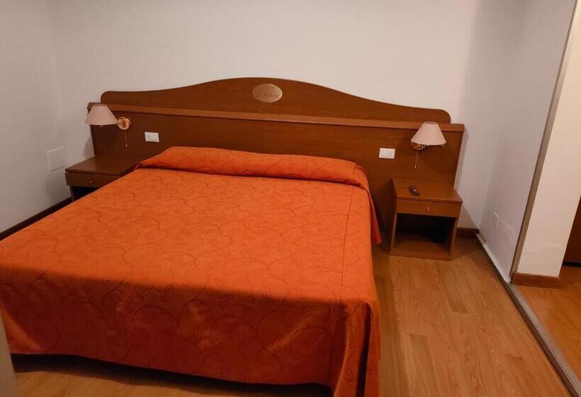 הוסטל Alloggio Al Ponte