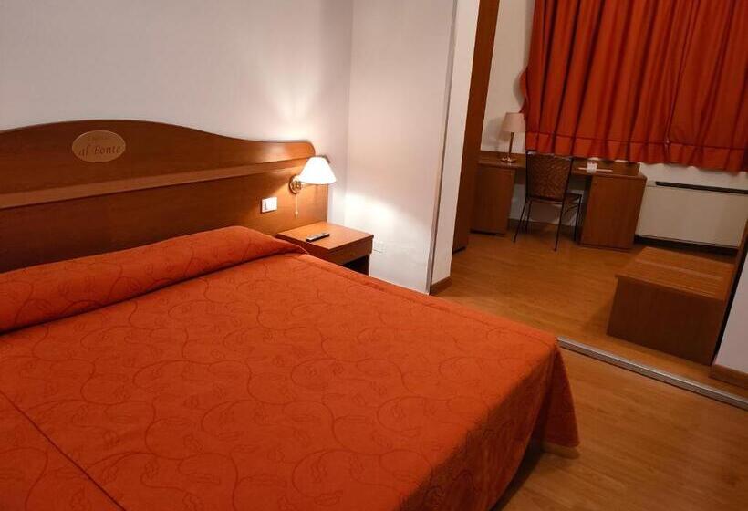 הוסטל Alloggio Al Ponte