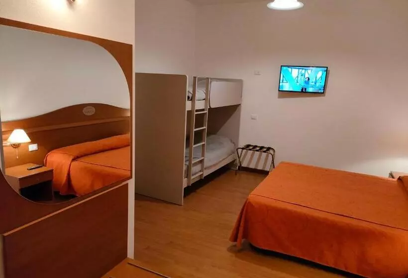 Retkeilymaja Alloggio Al Ponte