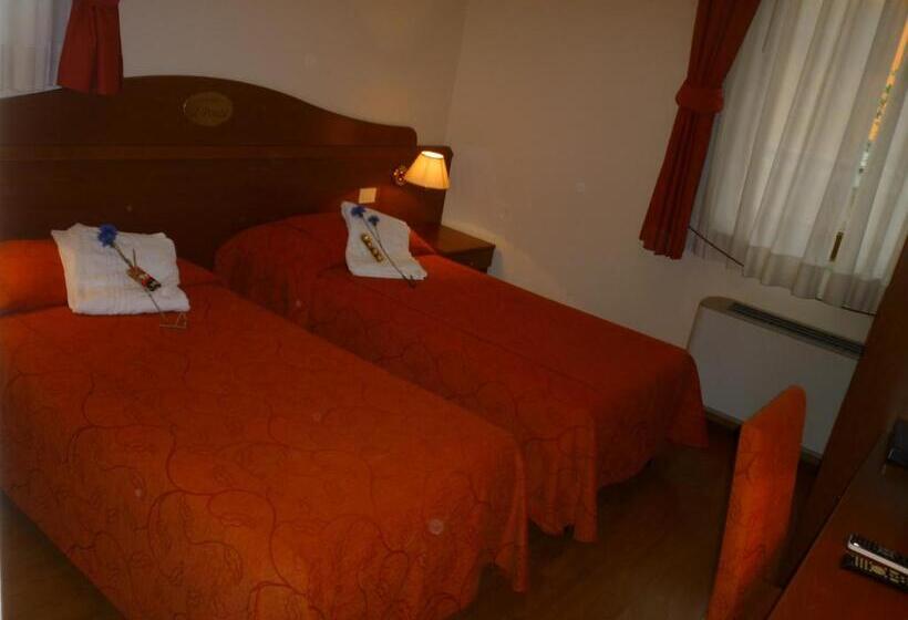 הוסטל Alloggio Al Ponte