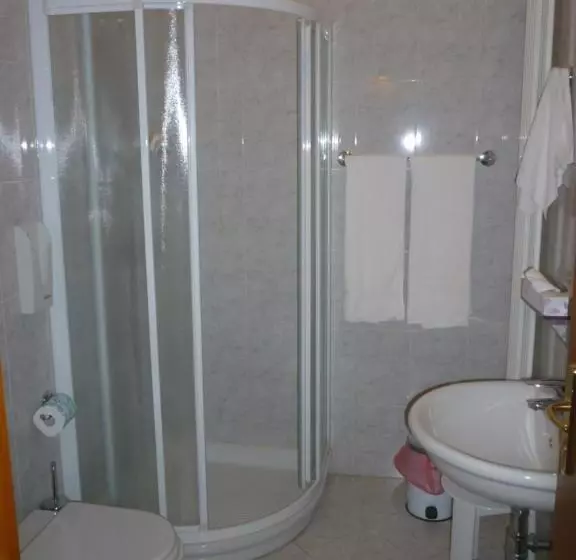 Retkeilymaja Alloggio Al Ponte