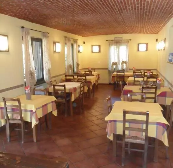 ユースホステル Locanda Contrada Dei Fattori