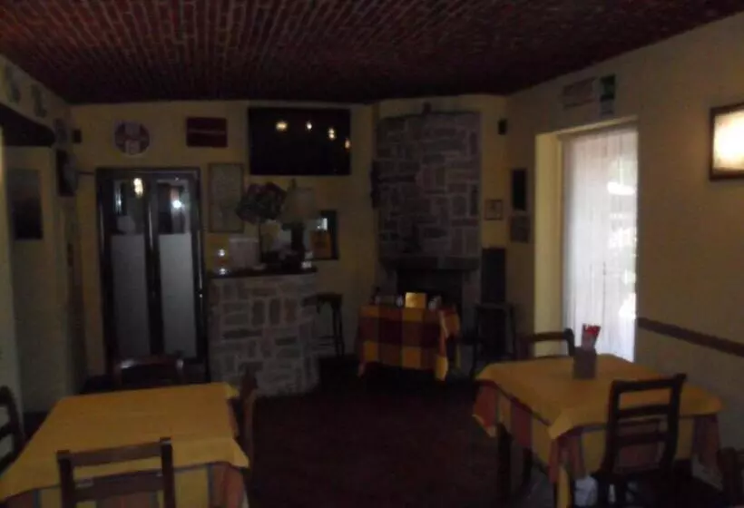 ユースホステル Locanda Contrada Dei Fattori