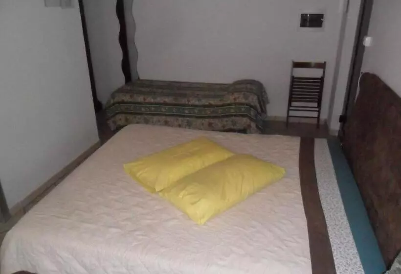 ユースホステル Locanda Contrada Dei Fattori