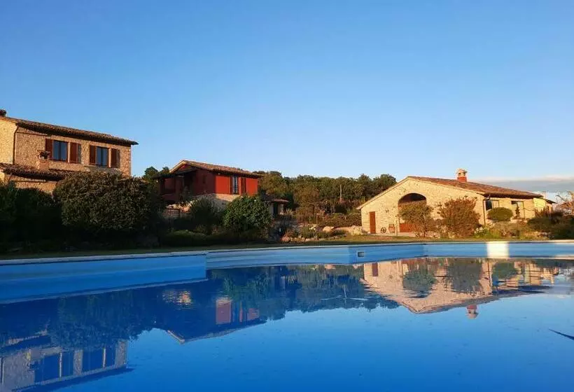ホテル Agriturismo Borgo Montecucco