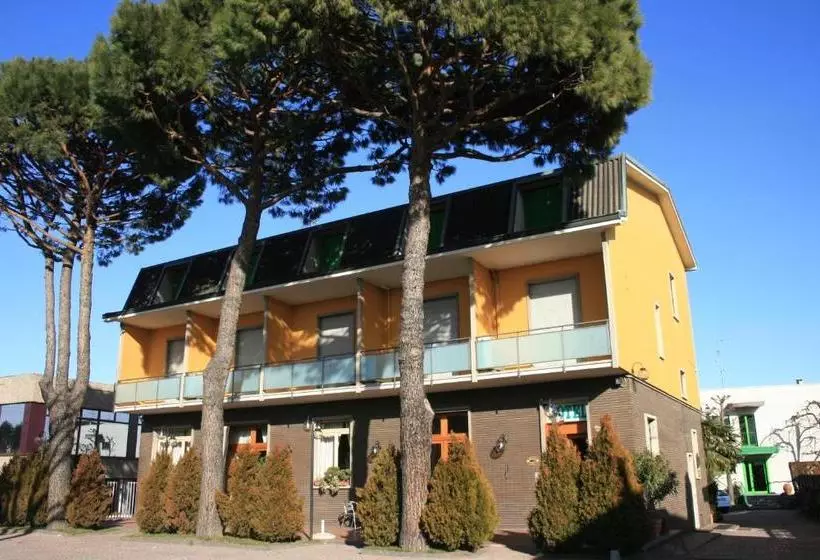 هتل Albergo Nardini