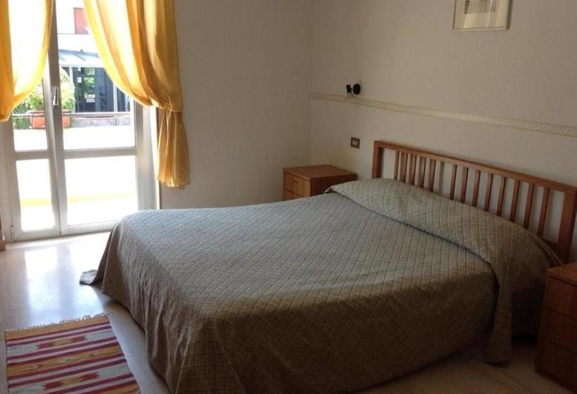 호스텔 Locanda Ermes