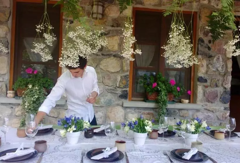 ホテル Agriturismo Serec