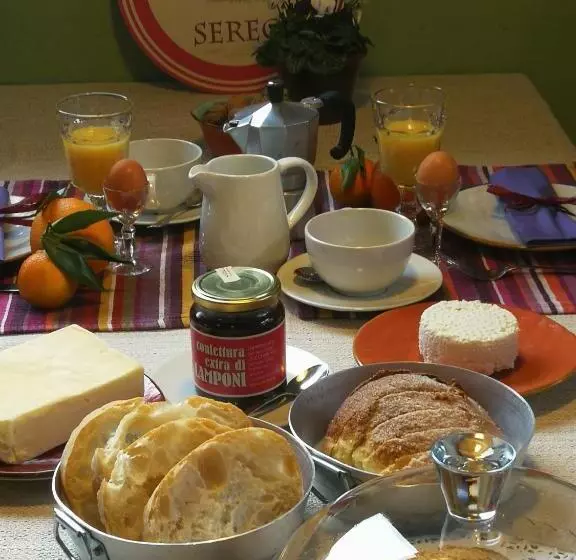 ホテル Agriturismo Serec