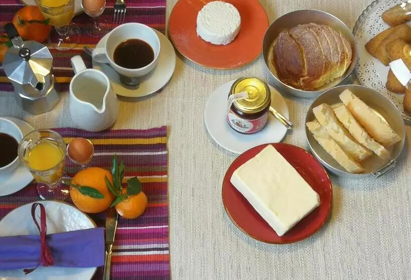 ホテル Agriturismo Serec