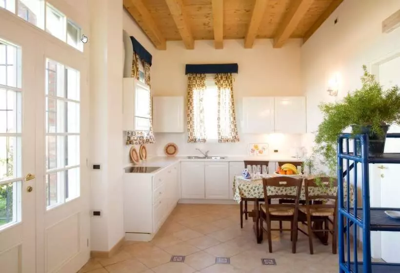 ホテル Agriturismo Sesta Presa
