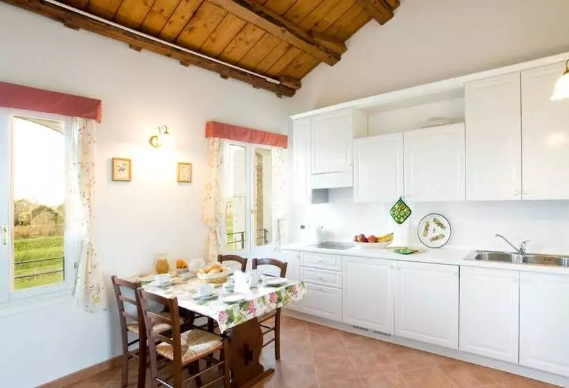 ホテル Agriturismo Sesta Presa