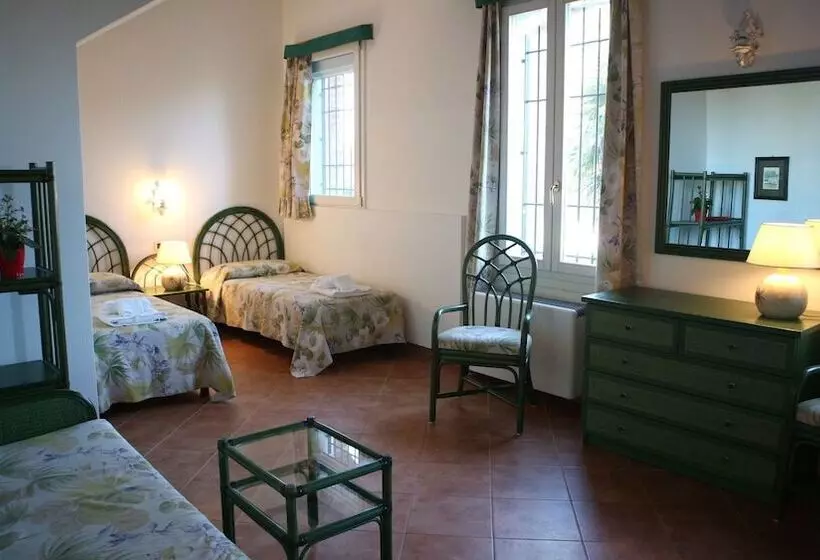 ホテル Agriturismo Sesta Presa