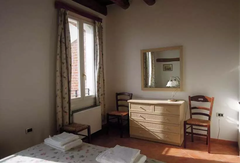ホテル Agriturismo Sesta Presa