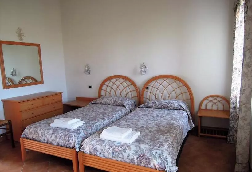 ホテル Agriturismo Sesta Presa