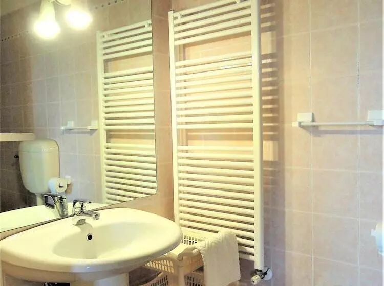 ホテル Agriturismo Sesta Presa