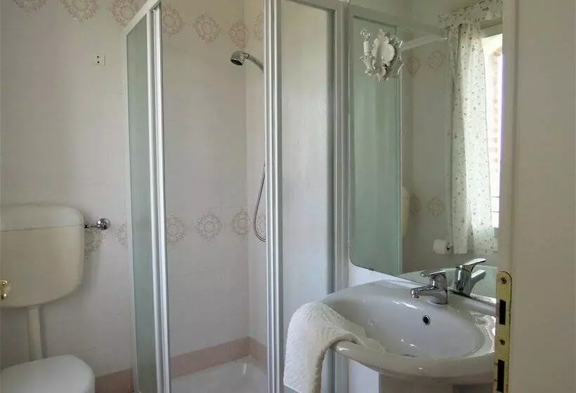 ホテル Agriturismo Sesta Presa