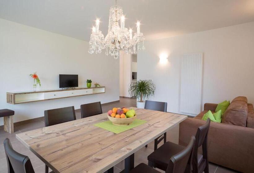 酒店 Ferienwohnungen Hochbrunner