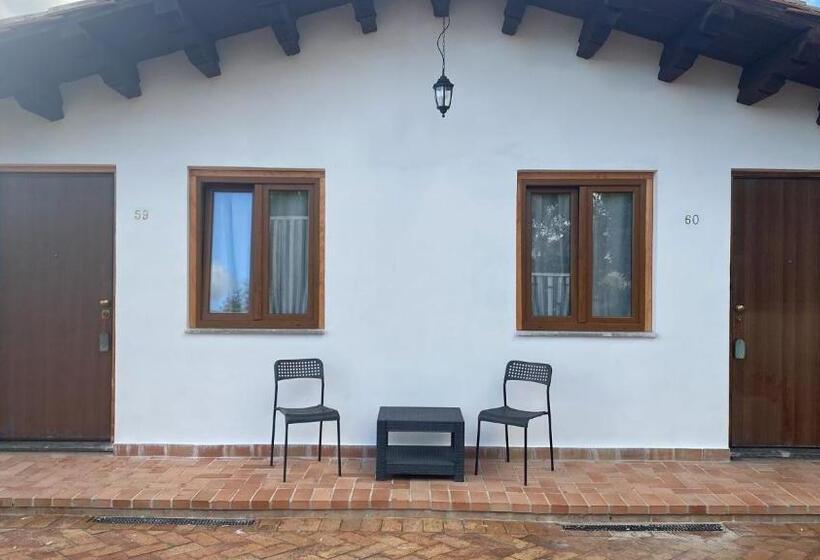 Отель Il Borgo Ariccia Resort