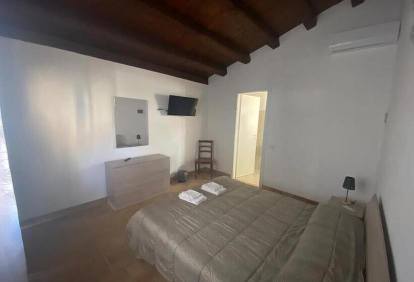 Отель Il Borgo Ariccia Resort