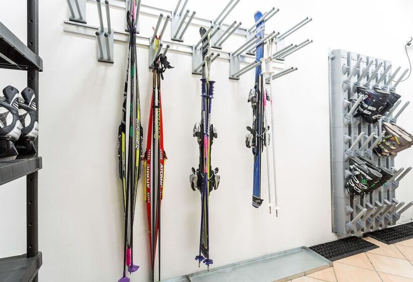 膳宿费 Residence Ronchi