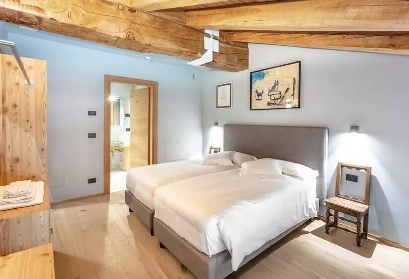 Aux Pieds Du Roi  Suite & Spa