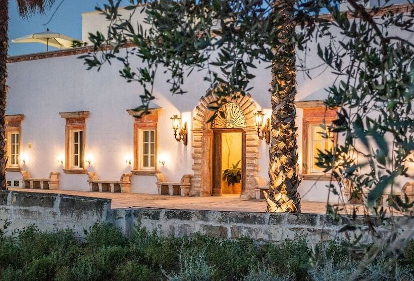 Отель Tenuta Mosè Charming House Relais