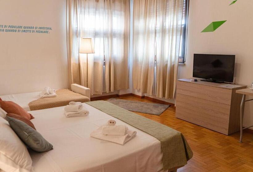 پانسیون Bed & Bike Ferrara