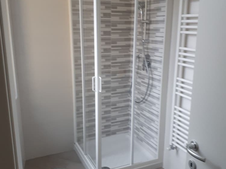 پانسیون Belsorrisovarese Elegance City Residence Private Parking With Reservation