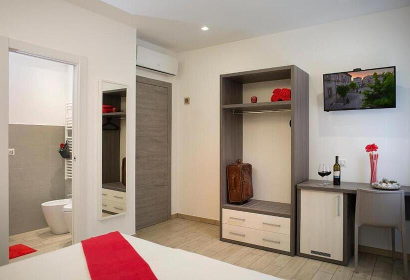 פנסיון Viverenumana