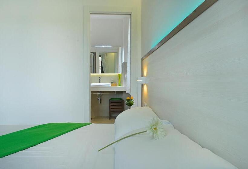 פנסיון Viverenumana