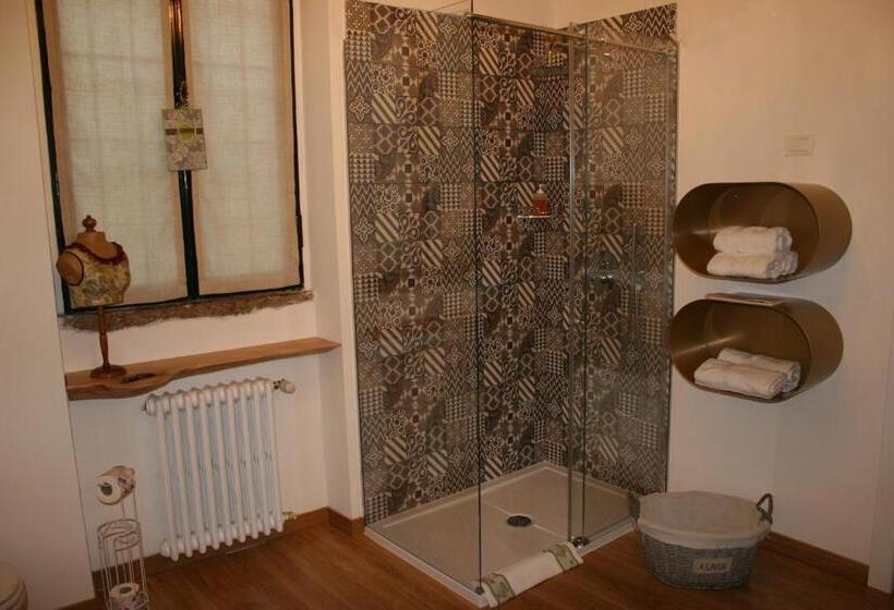 بنسيون Casa La Ringhera