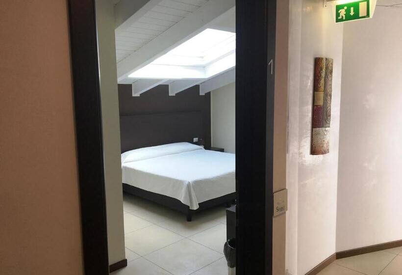 Пансион Residenza S.event B&b