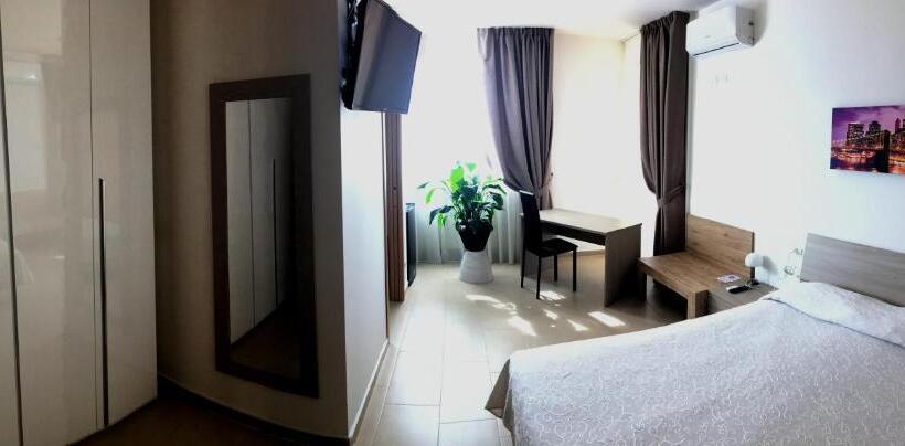 Пансион Residenza S.event B&b