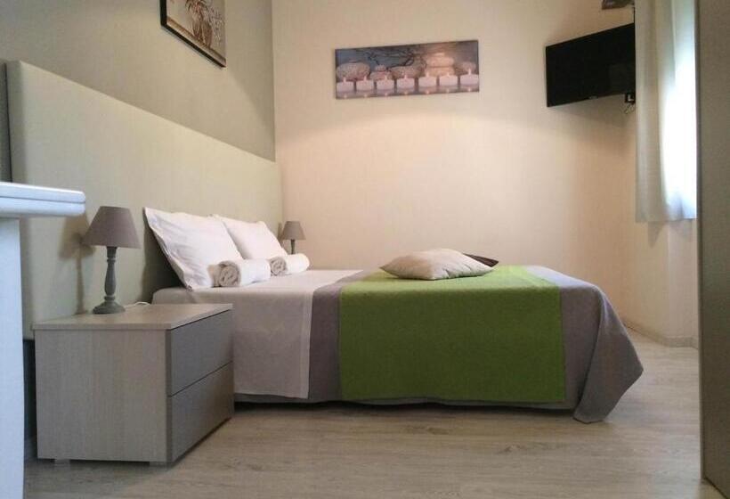 פנסיון Civico7