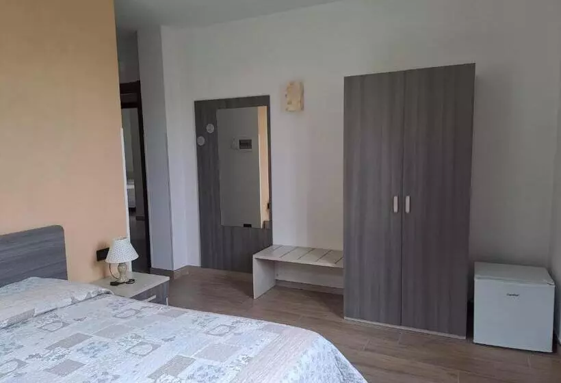 ホテル Agriturismo A' Taversa