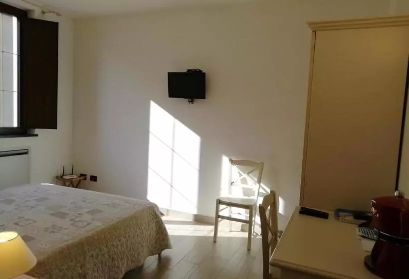 ホテル Agriturismo A' Taversa