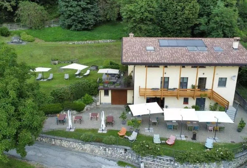 هتل Agriturismo Deviscio