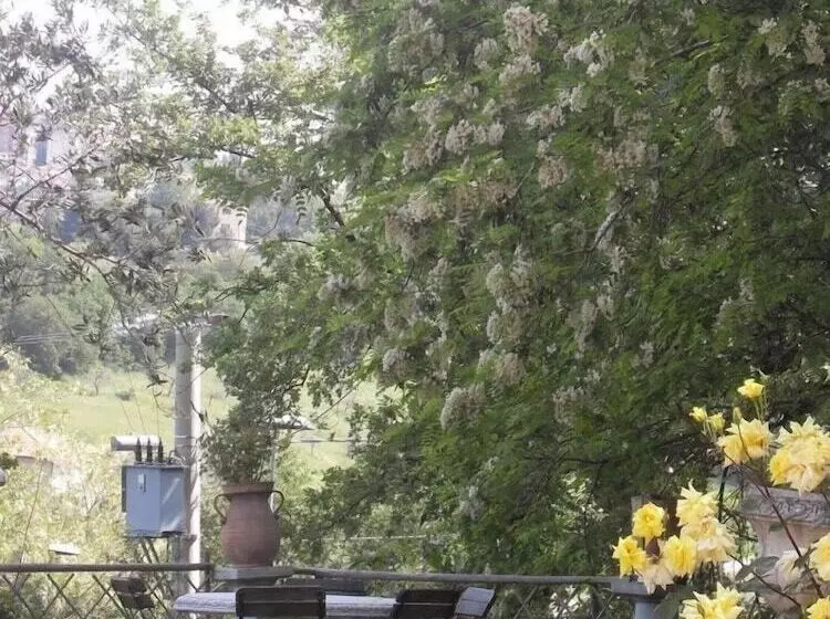 هتل Agriturismo Il Quadrifoglio