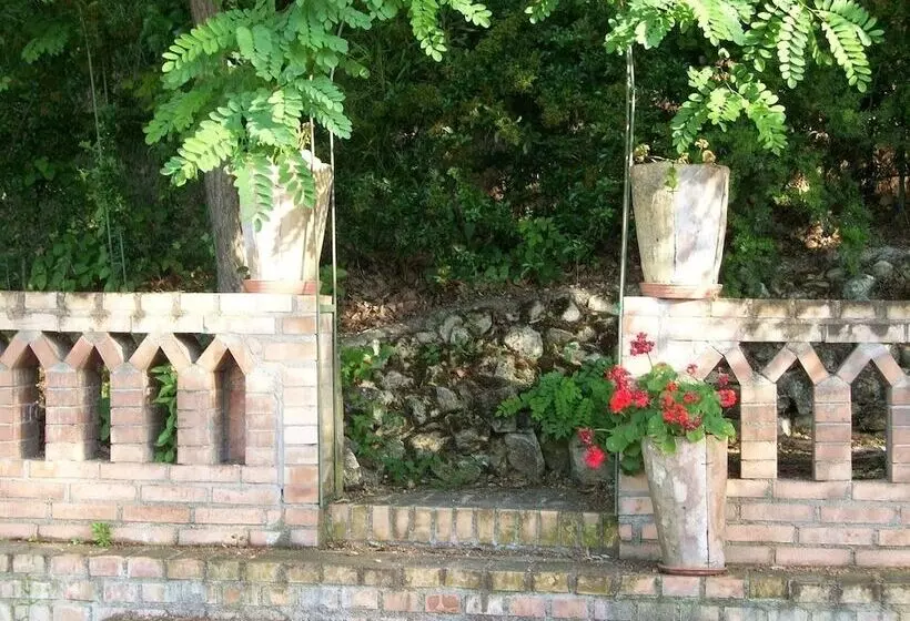 هتل Agriturismo Il Quadrifoglio