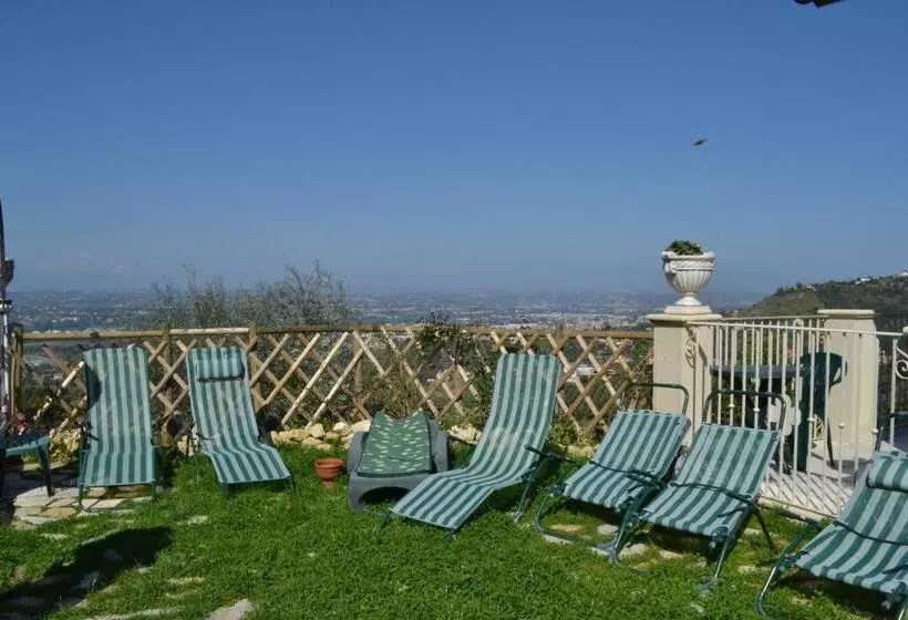 هتل Agriturismo Il Quadrifoglio