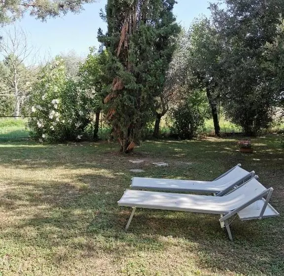Hotelli Agriturismo Pettinari