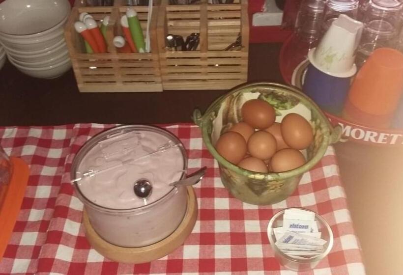 ペンション La Casa Rosa