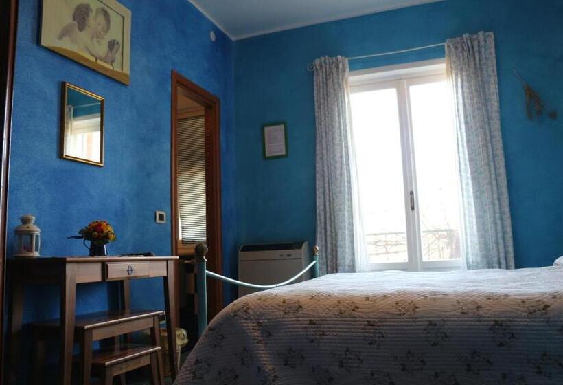 ペンション La Casa Rosa