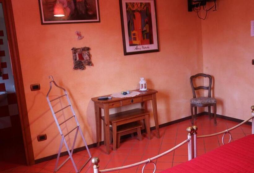 ペンション La Casa Rosa