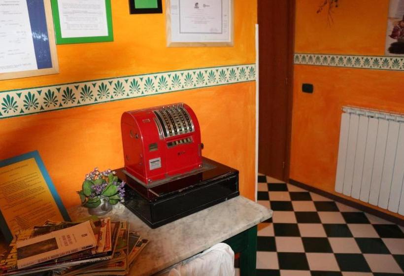 ペンション La Casa Rosa