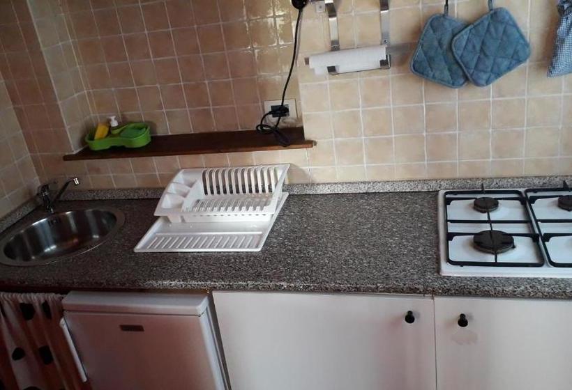 ペンション La Casa Rosa