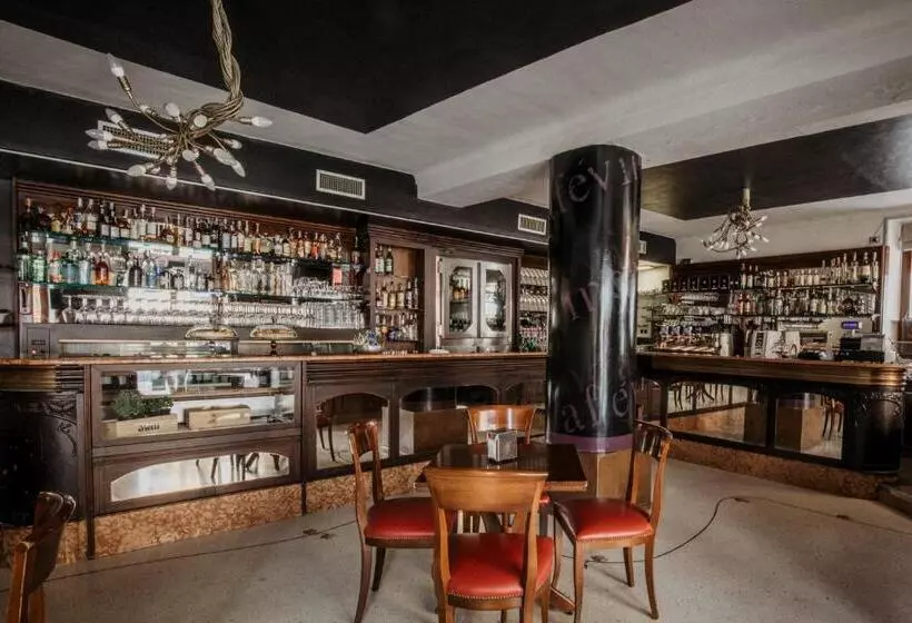 ペンション Vincafè