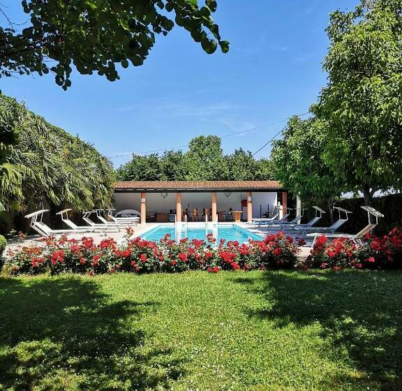 בית מלון כפרי Agriturismo Corte Spino